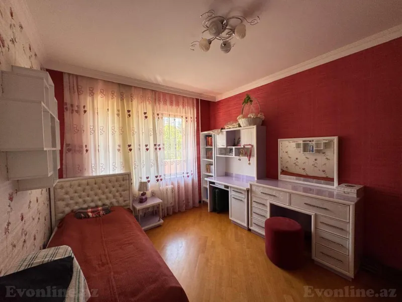 Satılır 5 otaqlı Mənzil Köhnə tikili 120 m² Qara Qarayev m. - şəkil 4