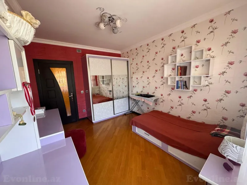 Satılır 5 otaqlı Mənzil Köhnə tikili 120 m² Qara Qarayev m. - şəkil 6