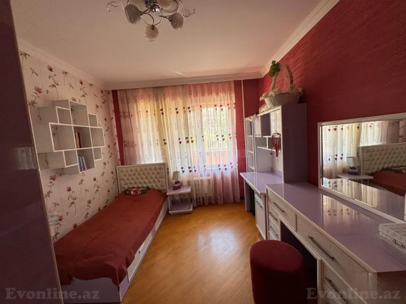Satılır 5 otaqlı Mənzil Köhnə tikili 120 m² Qara Qarayev m. - şəkil 8