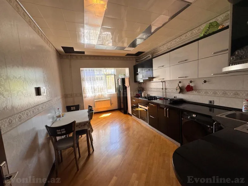 Satılır 5 otaqlı Mənzil Köhnə tikili 120 m² Qara Qarayev m. - şəkil 14
