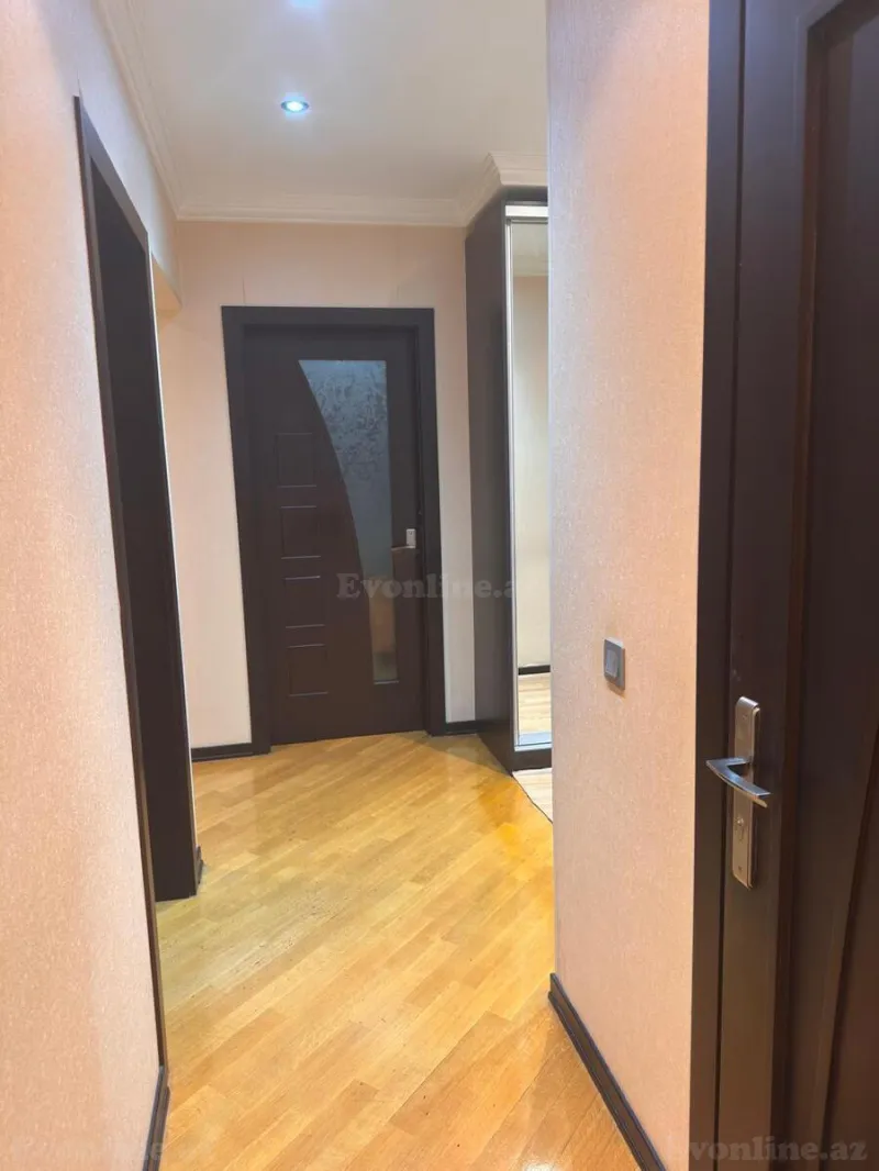 Satılır 5 otaqlı Mənzil Köhnə tikili 120 m² Qara Qarayev m. - şəkil 15