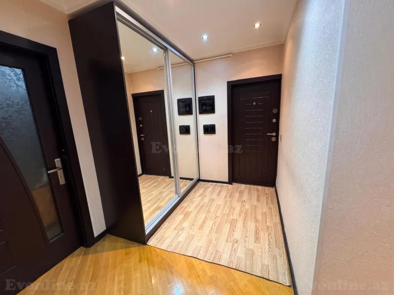 Satılır 5 otaqlı Mənzil Köhnə tikili 120 m² Qara Qarayev m. - şəkil 16