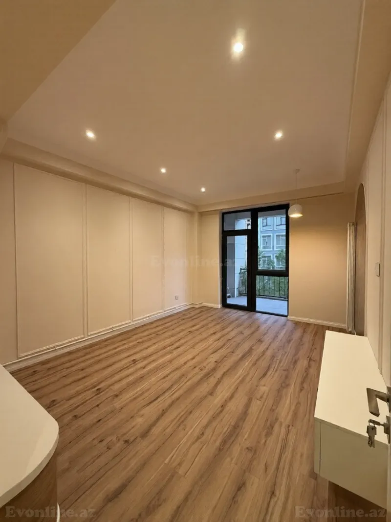 Satılır 2 otaqlı Mənzil Yeni tikili 63 m² Nərimanov r. - şəkil 3