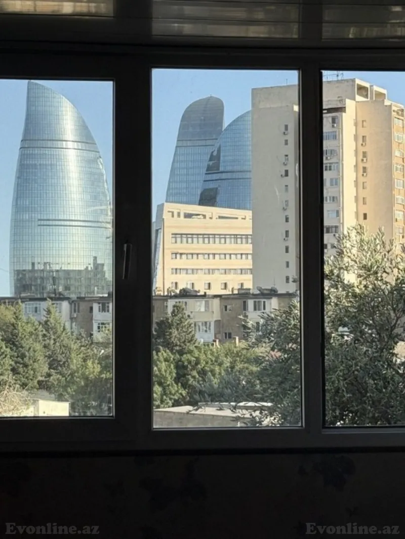Satılır 1 otaqlı Mənzil Köhnə tikili 40 m² Yasamal r. - şəkil 3