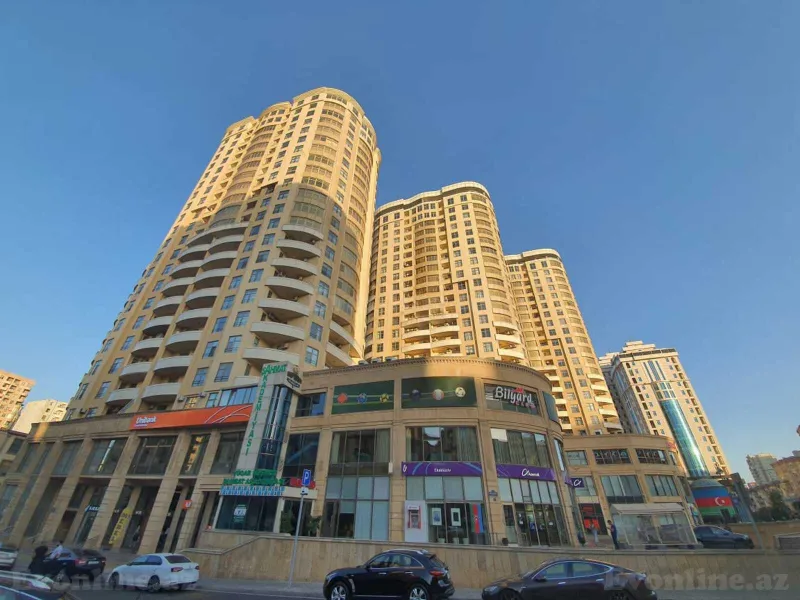 Kirayə verilir 4 otaqlı Mənzil Yeni tikili 220 m² Nizami m.
