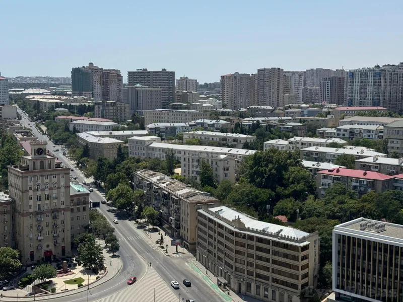 Kirayə verilir 4 otaqlı Mənzil Yeni tikili 220 m² Nizami m. - şəkil 24