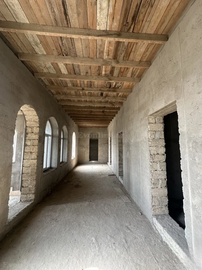 Satılır 8 otaqlı Həyət evi 330 m² Zirə - şəkil 9