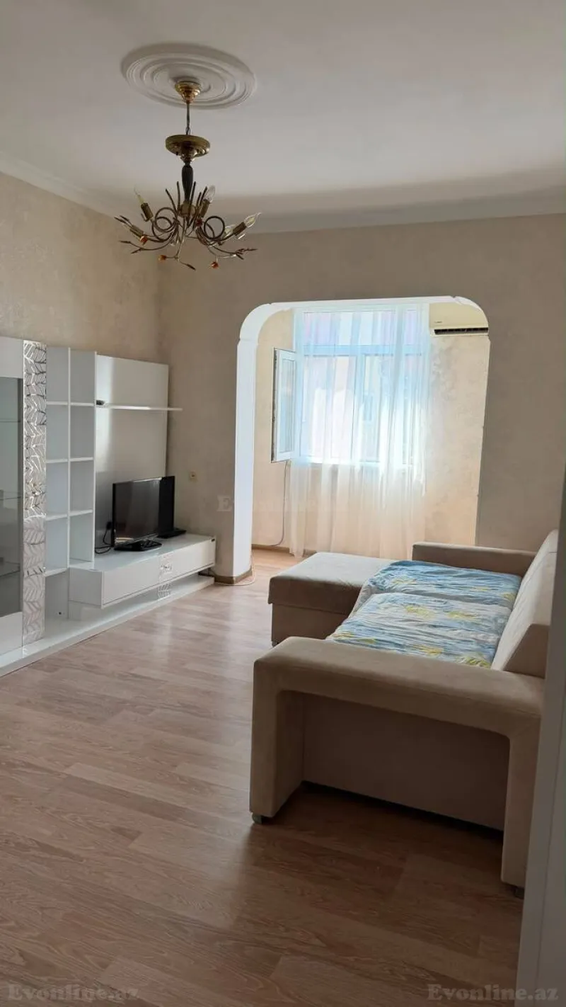 Kirayə verilir 2 otaqlı Mənzil Köhnə tikili 45 m² Azadlıq prospekti m. - şəkil 3