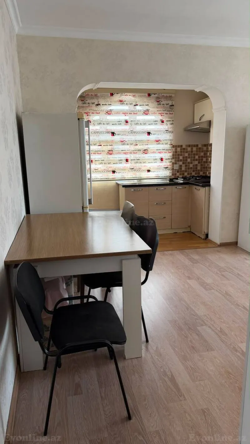 Kirayə verilir 2 otaqlı Mənzil Köhnə tikili 45 m² Azadlıq prospekti m. - şəkil 13