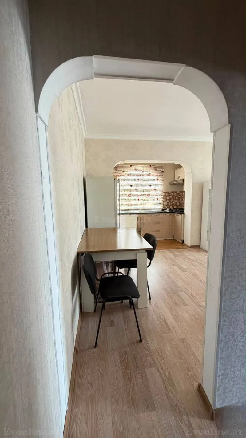 Kirayə verilir 2 otaqlı Mənzil Köhnə tikili 45 m² Azadlıq prospekti m. - şəkil 23
