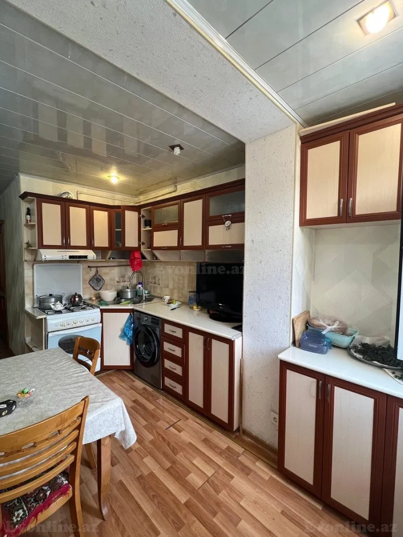 Satılır 4 otaqlı Mənzil Köhnə tikili 100 m² Qara Qarayev m. - şəkil 8