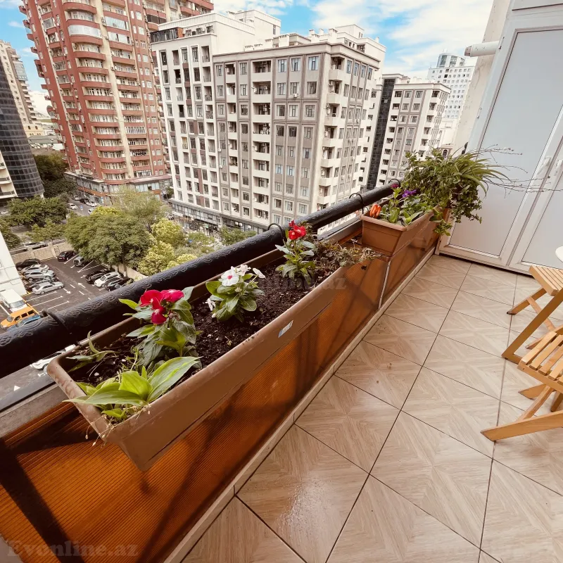 Kirayə verilir 3 otaqlı Mənzil Yeni tikili 90 m² Gənclik m. - şəkil 2