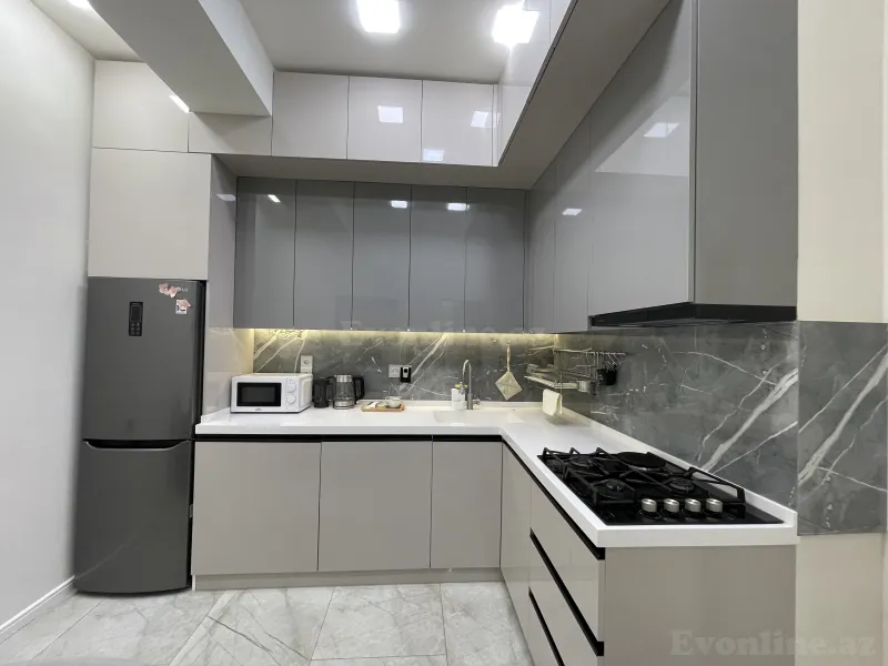 Kirayə verilir 3 otaqlı Mənzil Yeni tikili 90 m² Gənclik m. - şəkil 8