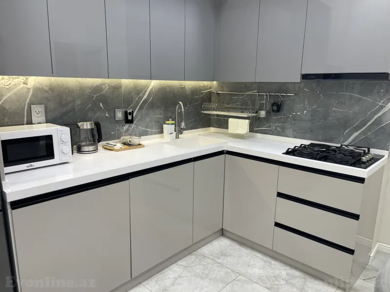 Kirayə verilir 3 otaqlı Mənzil Yeni tikili 90 m² Gənclik m. - şəkil 9