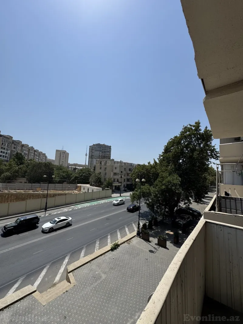 Kirayə verilir 3 otaqlı Mənzil Köhnə tikili 75 m² Yasamal r. - şəkil 2