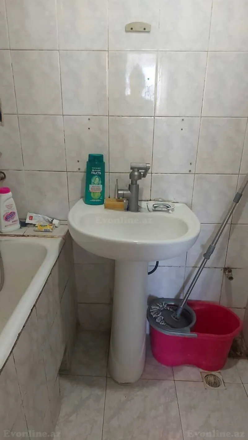 Satılır 2 otaqlı Mənzil Köhnə tikili 60 m² Neftçilər m. - şəkil 7
