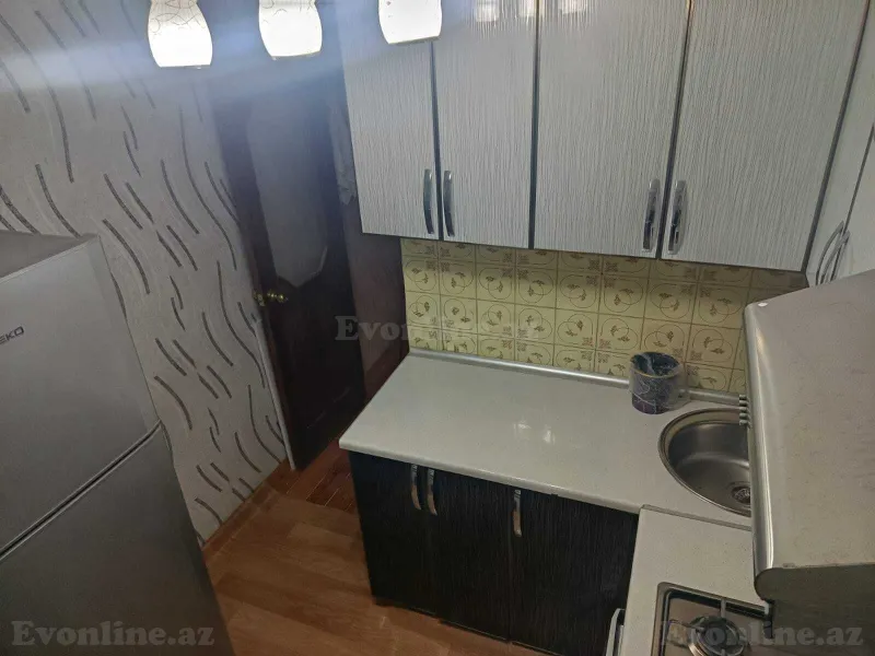Kirayə verilir 2 otaqlı Mənzil Köhnə tikili 65 m² Neftçilər m. - şəkil 8