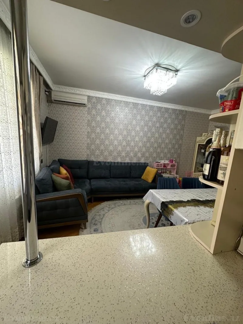 Kirayə verilir 2 otaqlı Mənzil Köhnə tikili 50 m² Memar Əcəmi m. - şəkil 8