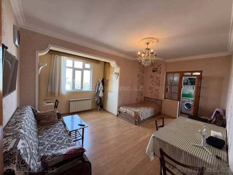 2 otaqlı Mənzil 45 m² Xalqlar Dostluğu m. Satılır