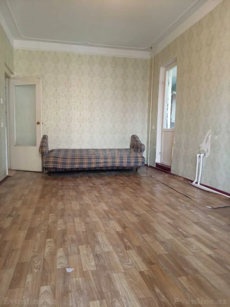 2 otaqlı Mənzil 45 m² 9-cu mikrorayon Satılır