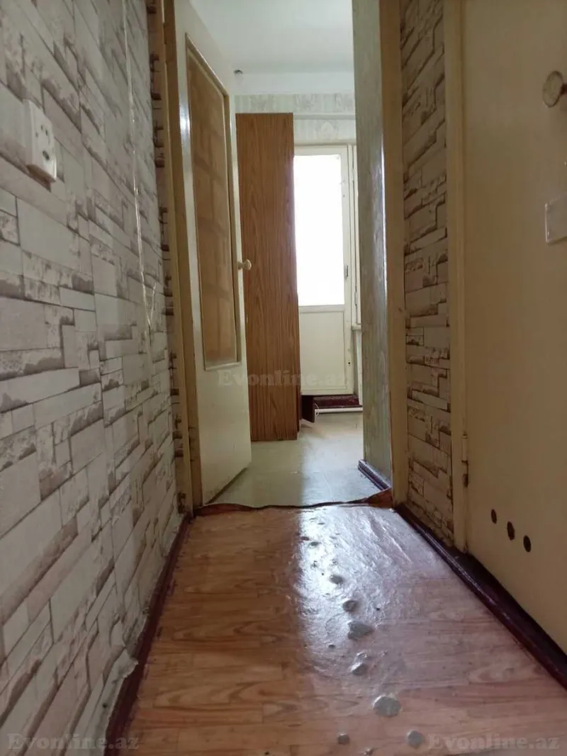 Satılır 2 otaqlı Mənzil Köhnə tikili 45 m² 9-cu mikrorayon - şəkil 8