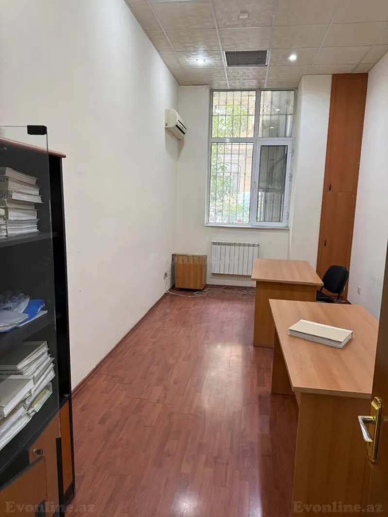 Kirayə verilir Ofis 235 m² İnşaatçılar m. - şəkil 6
