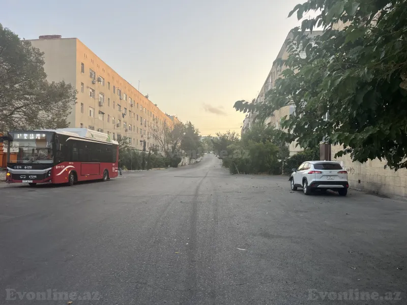 3 otaqlı Mənzil 75 m² Əmircan Satılır