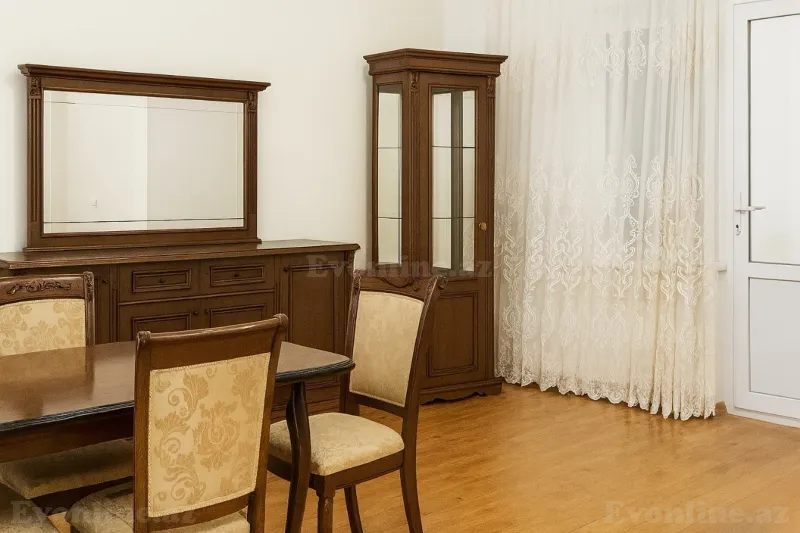Kirayə verilir 4 otaqlı Mənzil Yeni tikili 130 m² Yasamal r. - şəkil 2