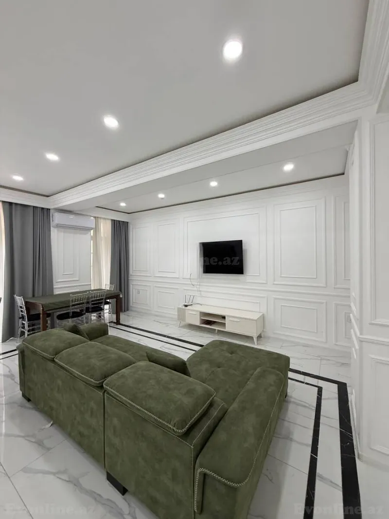 3 otaqlı Mənzil 125 m² Xətai r. Kirayə verilir