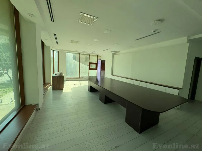 Kirayə verilir Ofis 1400 m² Elmlər Akademiyası m. - şəkil 19