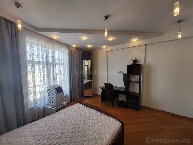 Kirayə verilir 4 otaqlı Mənzil Yeni tikili 190 m² Nizami m. - şəkil 9
