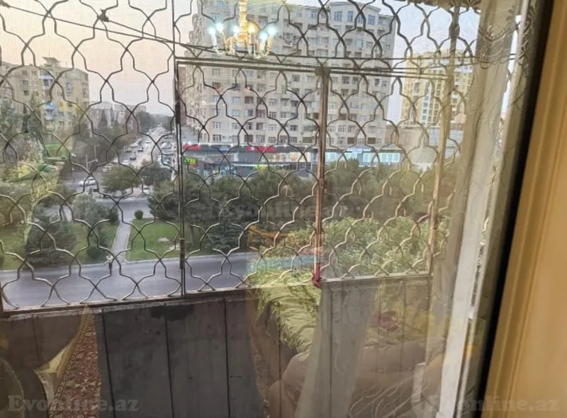 Satılır 3 otaqlı Mənzil Köhnə tikili 70 m² Neftçilər m. - şəkil 7