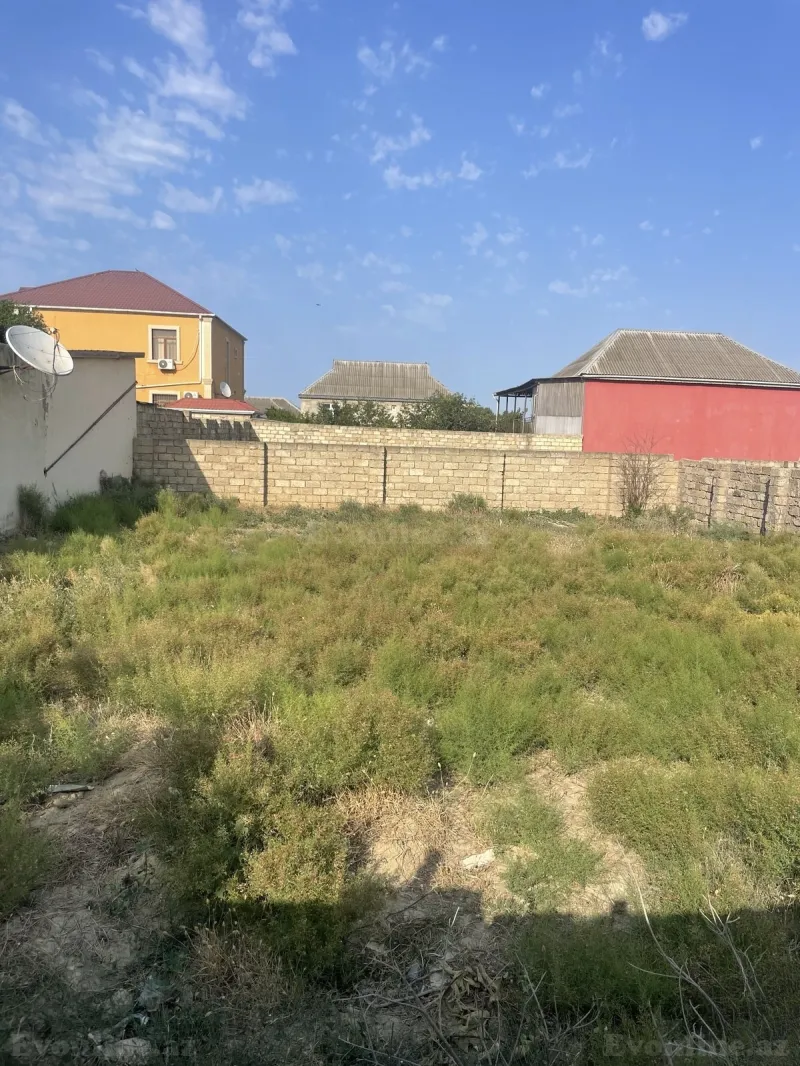 Torpaq Dədə Qorqud Satılır