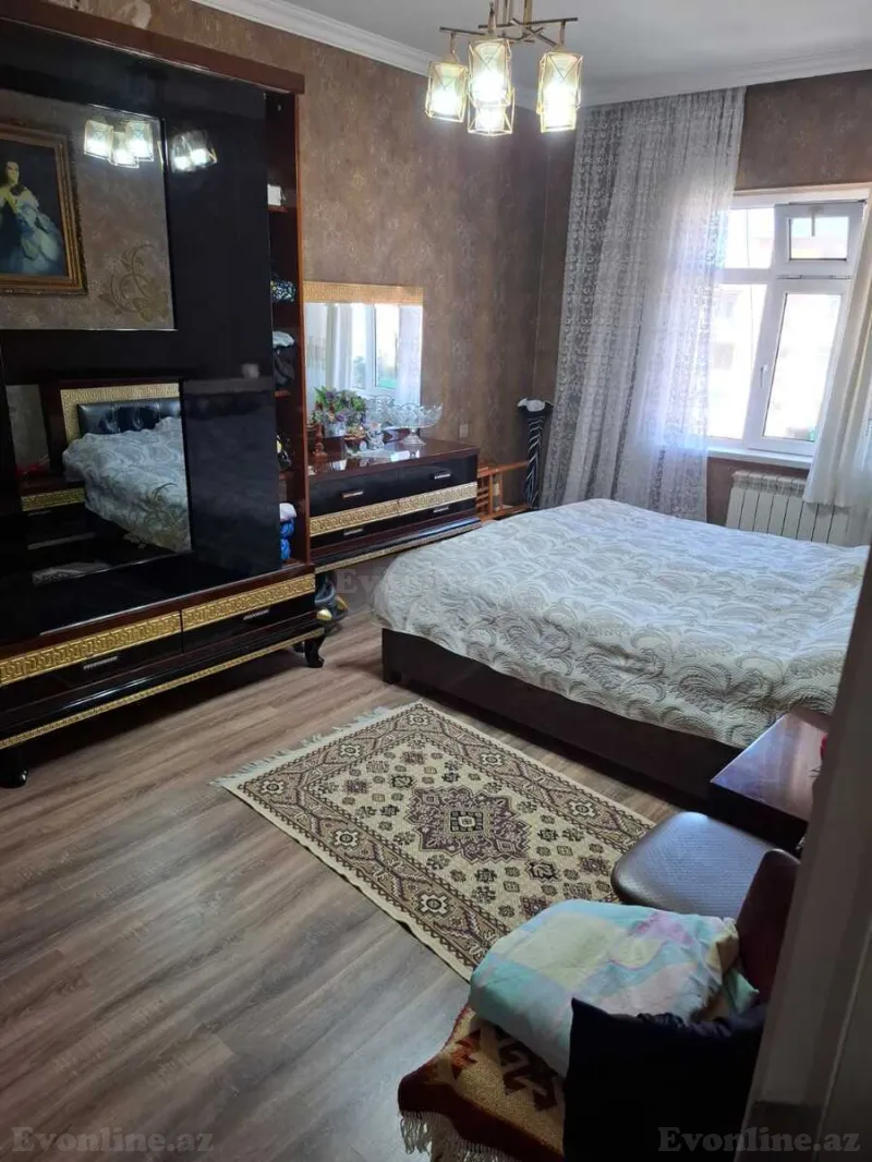 Satılır 4 otaqlı Mənzil Köhnə tikili 110 m² Yeni Günəşli - şəkil 4