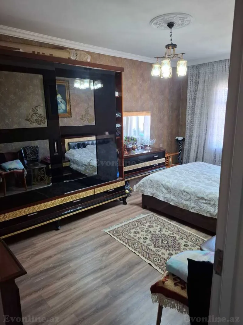 Satılır 4 otaqlı Mənzil Köhnə tikili 110 m² Yeni Günəşli - şəkil 7