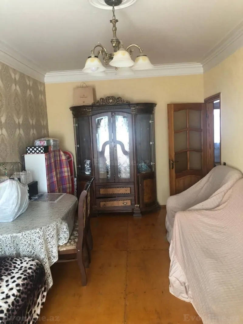 3 otaqlı Mənzil 50 m² Xalqlar Dostluğu m. Kirayə verilir