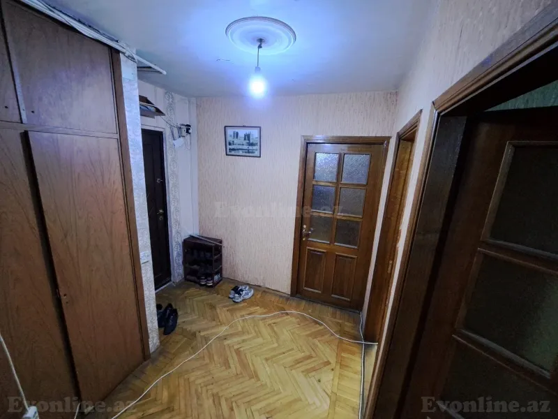 Satılır 3 otaqlı Mənzil Köhnə tikili 70 m² Neftçilər m. - şəkil 6