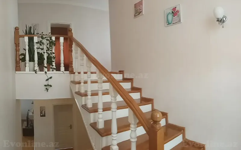 Satılır 5 otaqlı Həyət evi 200 m² Sabunçu r. - şəkil 9