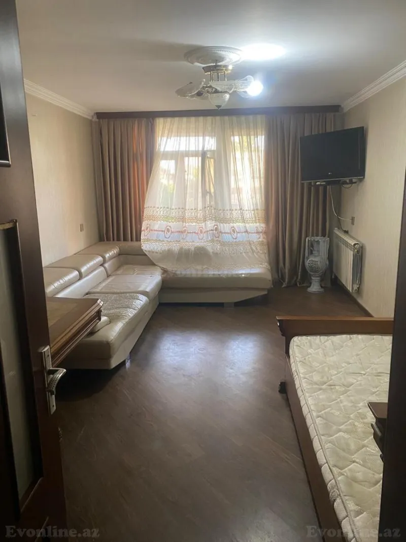 3 otaqlı Mənzil 80 m² Nəriman Nərimanov m. Kirayə verilir