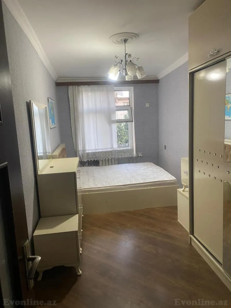 Kirayə verilir 3 otaqlı Mənzil Köhnə tikili 80 m² Nəriman Nərimanov m. - şəkil 3