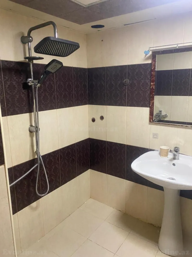 Kirayə verilir 3 otaqlı Mənzil Köhnə tikili 80 m² Nəriman Nərimanov m. - şəkil 10