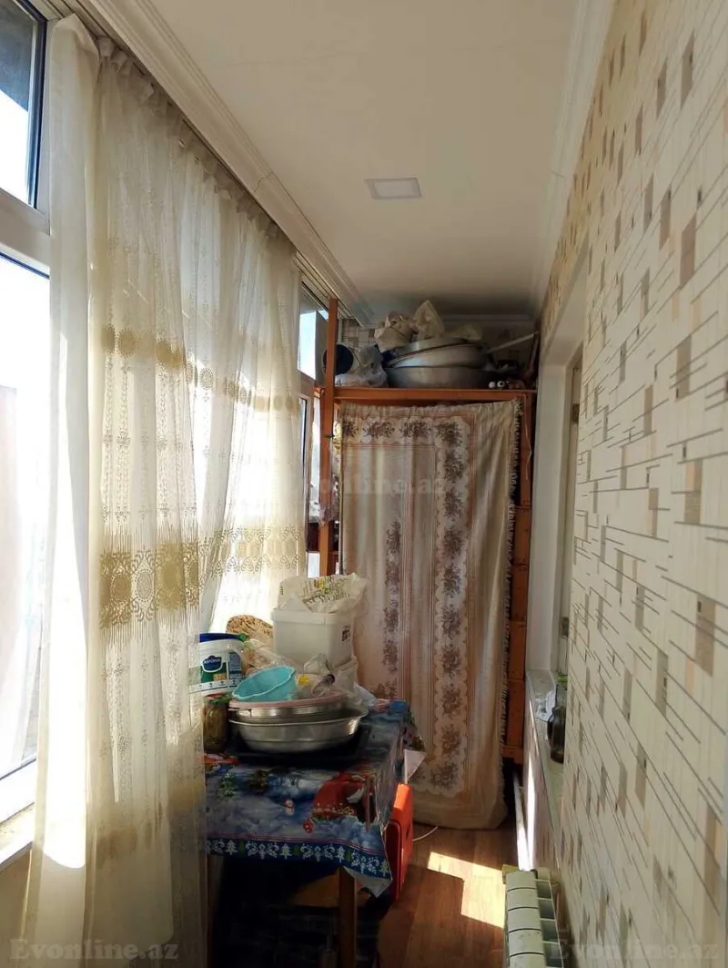 Satılır 3 otaqlı Mənzil Köhnə tikili 74 m² Yeni Günəşli - şəkil 8