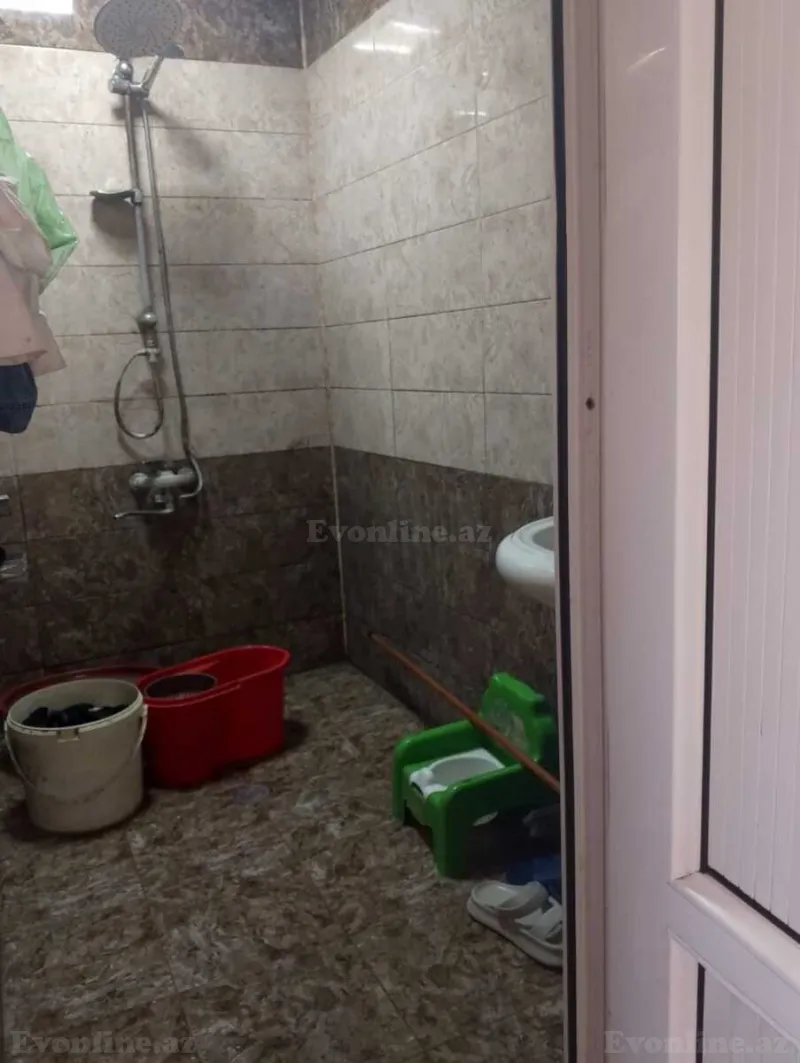Satılır 3 otaqlı Mənzil Köhnə tikili 74 m² Yeni Günəşli - şəkil 10