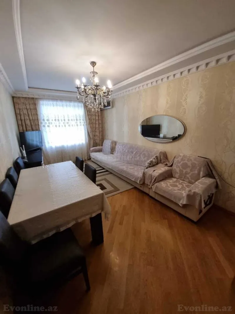 3 otaqlı Mənzil 90 m² İnşaatçılar m. Satılır