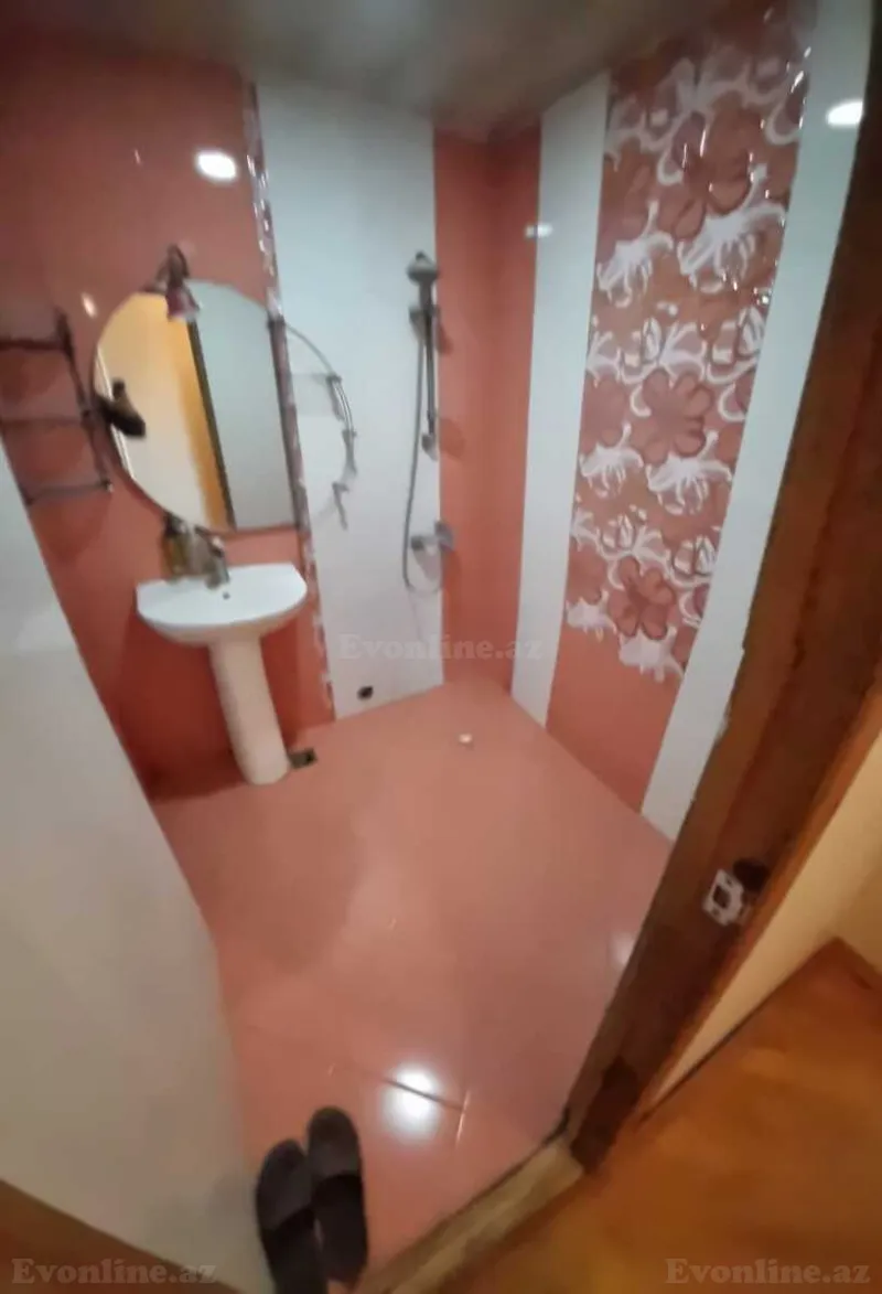 Satılır 3 otaqlı Mənzil Köhnə tikili 90 m² İnşaatçılar m. - şəkil 6