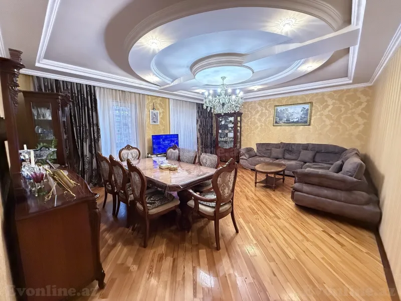 Satılır 5 otaqlı Mənzil Köhnə tikili 110 m² Azadlıq prospekti m. - şəkil 2