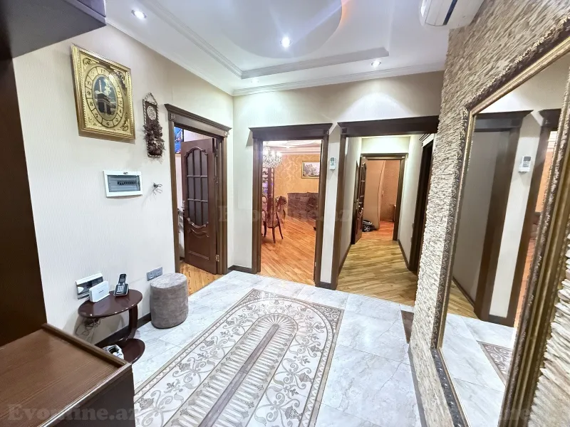 Satılır 5 otaqlı Mənzil Köhnə tikili 110 m² Azadlıq prospekti m. - şəkil 5