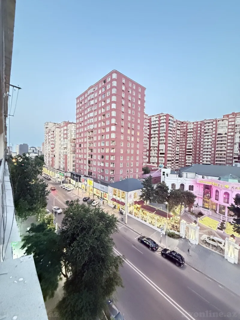 Satılır 5 otaqlı Mənzil Köhnə tikili 110 m² Azadlıq prospekti m. - şəkil 29