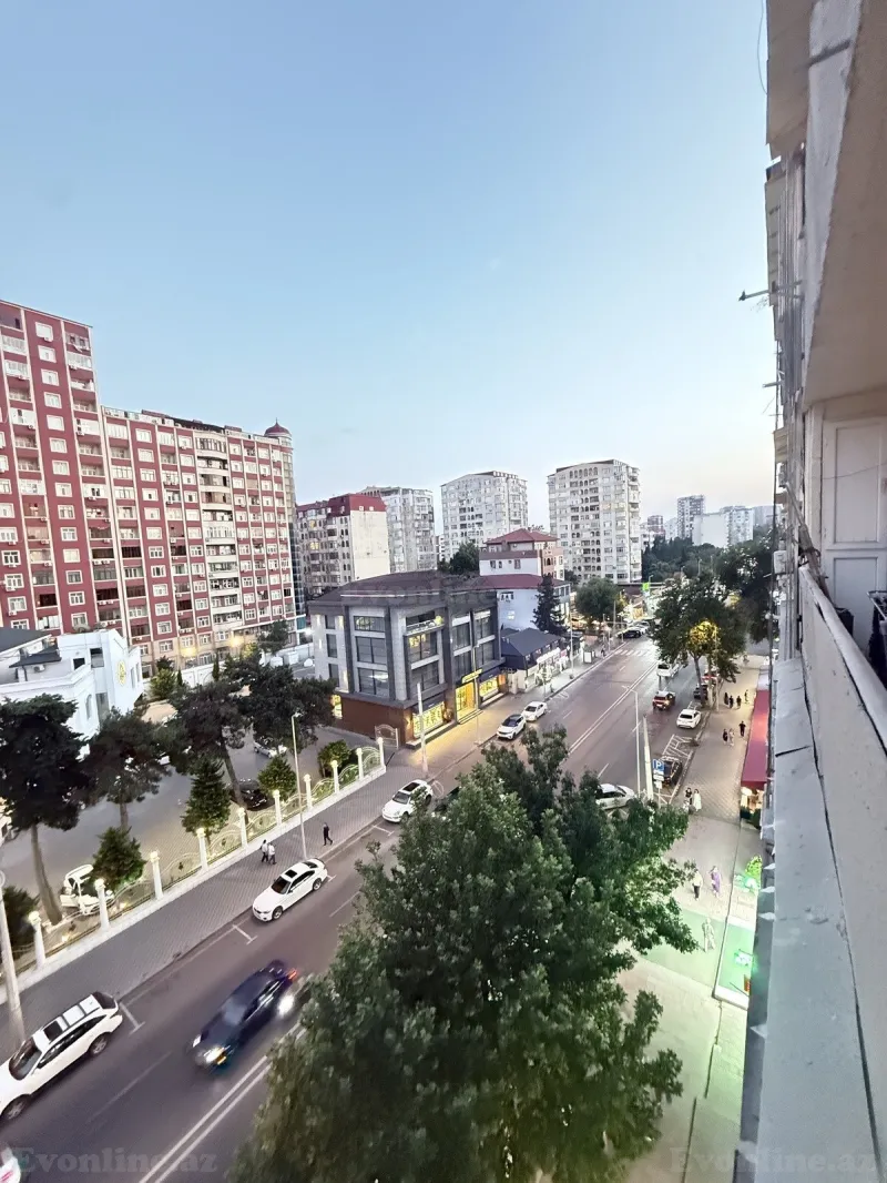 Satılır 5 otaqlı Mənzil Köhnə tikili 110 m² Azadlıq prospekti m. - şəkil 30