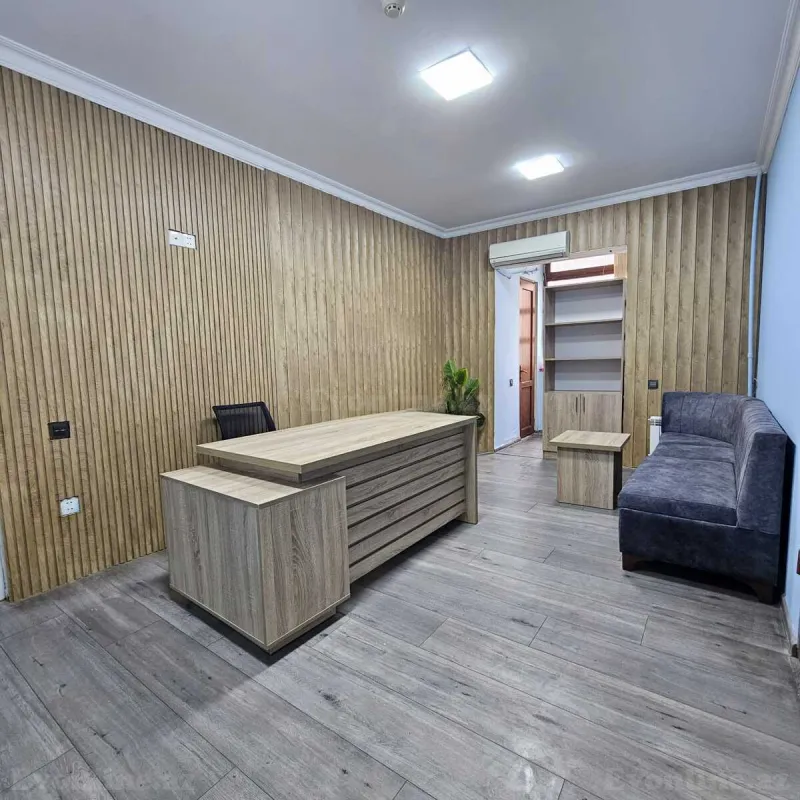 4 otaqlı Ofis 180 m² Xətai r. Kirayə verilir